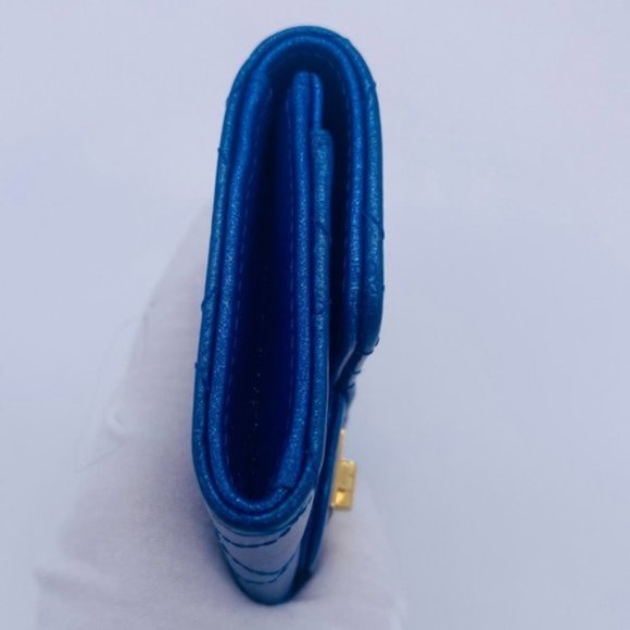 EUC CHANEL Metallic Blue Calfskin Quilted Reissue Flap Card Holder - Picture 7 of 15